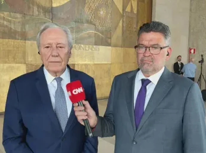 Lewandowski ameniza fala de Lula sobre depender do STF para governar