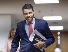 Relator apresenta parecer favorável à indicação de Jorge Messias para o STF