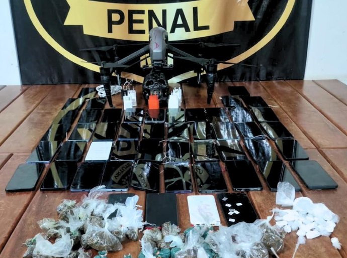 Polícia Penal abate drone e apreende celulares e drogas durante revista na Penitenciária Mata Grande