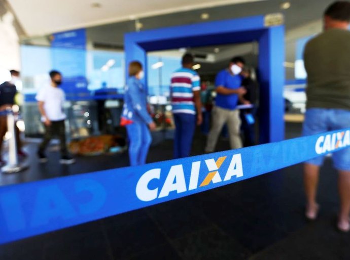 Começa hoje pagamento do abono salarial da iniciativa privada