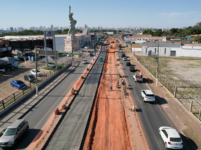 Governo investe R$ 967 milhões para melhorar asfalto, moradias e distribuição de água em Várzea Grande