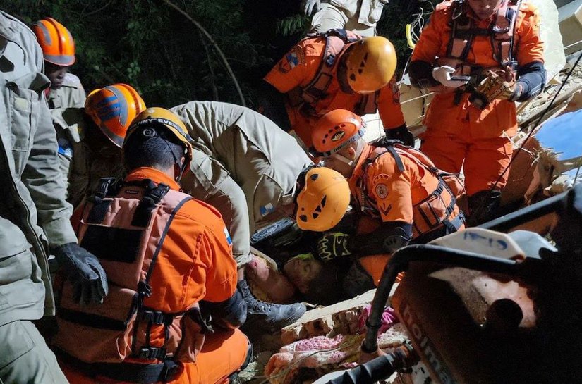 Desabamento deixa morto e feridos no Rio de Janeiro