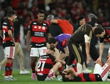 Flamengo perde três pênaltis, perde para o Estudiantes e está eliminado da Libertadores