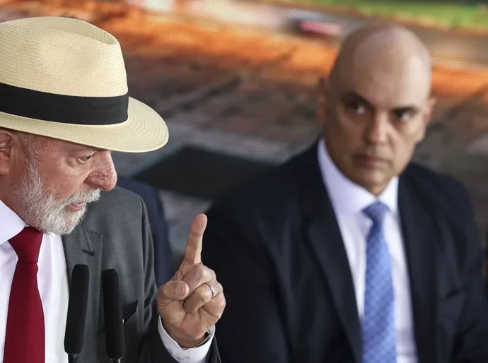 Apenas 6 dos 11 ministros do STF participam de jantar em gesto a Moraes
