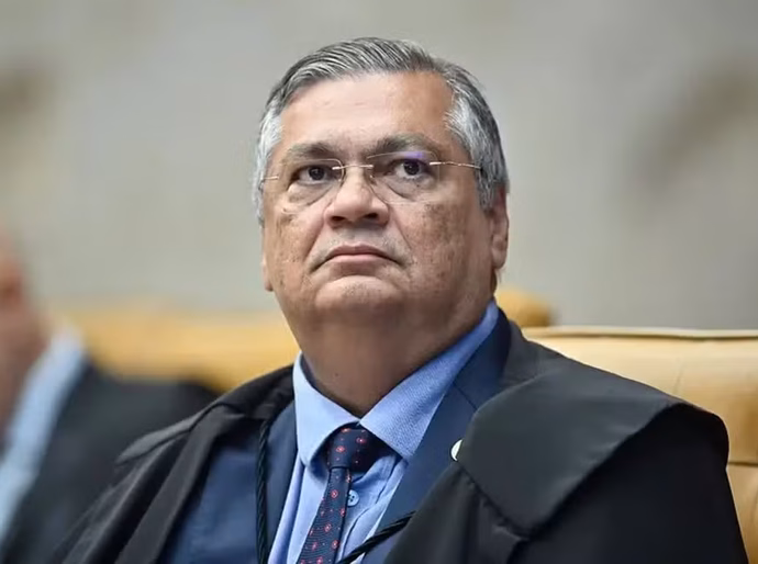 Licença compensatória, auxílio-locomoção, acúmulo de férias: veja o que são os ‘penduricalhos’ vetados por Dino