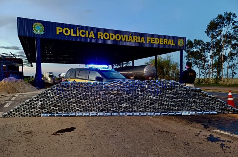 PRF apreende quase 1 tonelada de cocaína 'pura' no KM 48 da BR 364 em MT