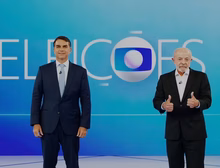 Debate da Globo: Lula e Flávio Bolsonaro discutem dívidas dos brasileiros, salário mínimo e SUS e trocam ofensas e ataques com 'nove dedos' e 'miliciano'