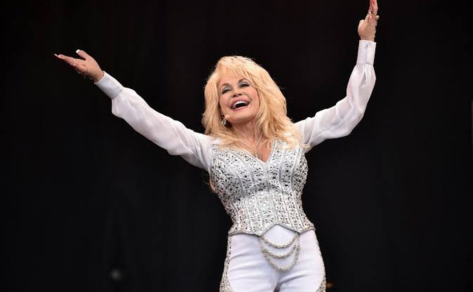 Dolly Parton, lenda da música country, morre aos 80 anos