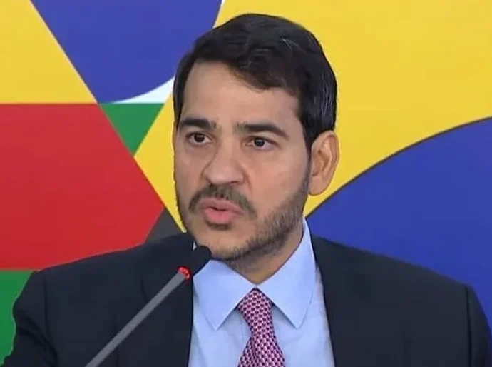 AGU critica post de Trump sobre Bolsonaro: “Este governo não aceita tutela”