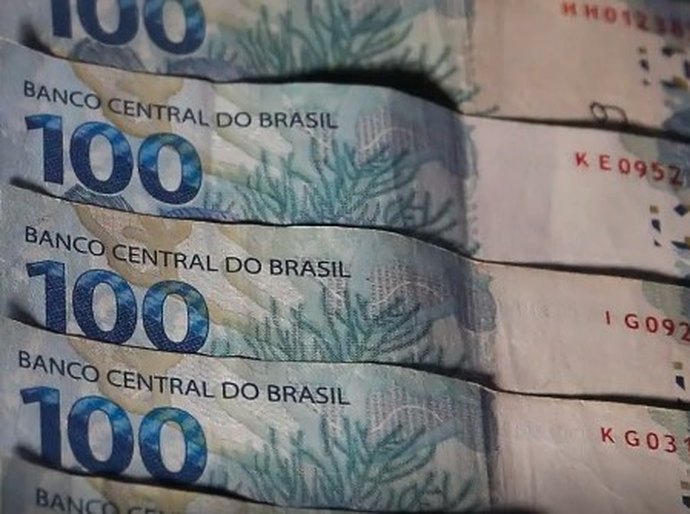 Mercado financeiro eleva previsão da inflação de 4,62% para 4,64%