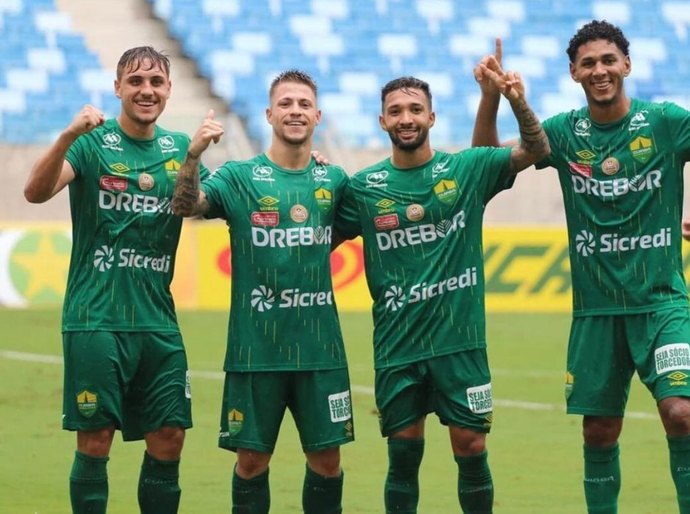 Rodriguinho decide e Cuiabá vence o Dom Bosco no primeiro jogo da semifinal do Estadual