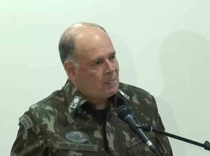 General que comandou o Exército em 2022 presta depoimento de 7h à PF sobre trama golpista