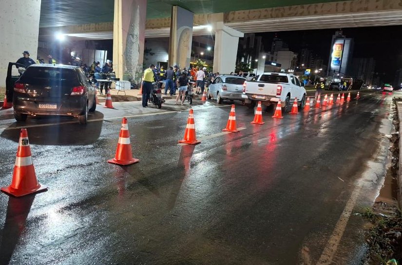 Operações Lei Seca prendem 13 condutores e removem 42 veículos em Cuiabá