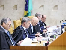 Guerra de despachos no STF teve ao menos 44 movimentações em duas semanas