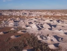 A cidade onde as pessoas vivem embaixo da Terra por causa do calor