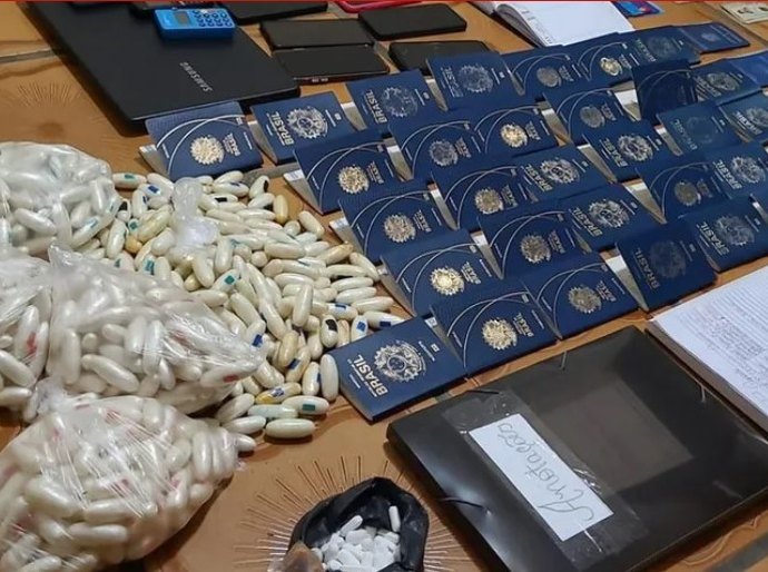 Polícia encontra casa na Zona Oeste de SP com 33 pessoas treinadas para engolir drogas e levá-las para a Europa