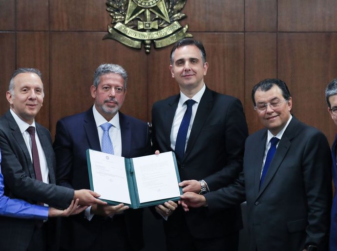 PEC da Reforma Tributária chega ao Senado