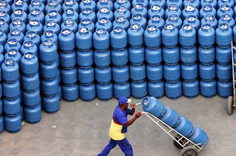 Petrobras anuncia redução no preço do gás de cozinha