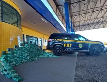 PRF apreende mais de 200 kg de pasta base de cocaína em Barra do Garças, MT