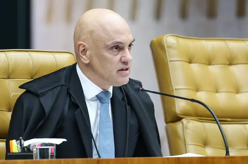 Moraes dá 10 dias para PF ouvir Flávio em caso de calúnia contra Lula