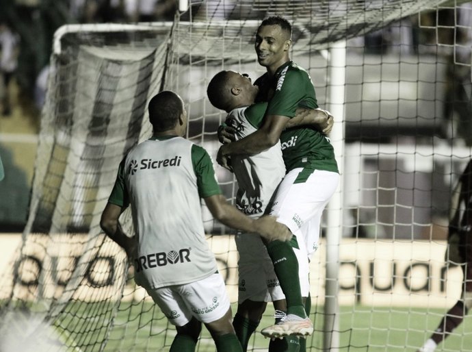 Nos pênaltis, Cuiabá bate Figueirense e se classifica na Copa do Brasil