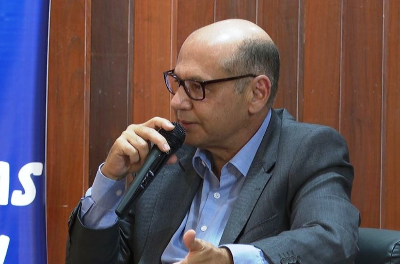 'Efeito de vacina só a partir de maio', diz diretor do Butantan sobre queda nos casos de Covid-19 após vacinação