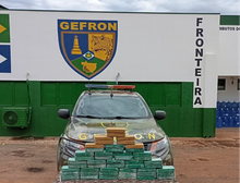 Gefron apreende 48 tabletes de cocaína e causa prejuízo de R$ 864 mil às facções criminosas