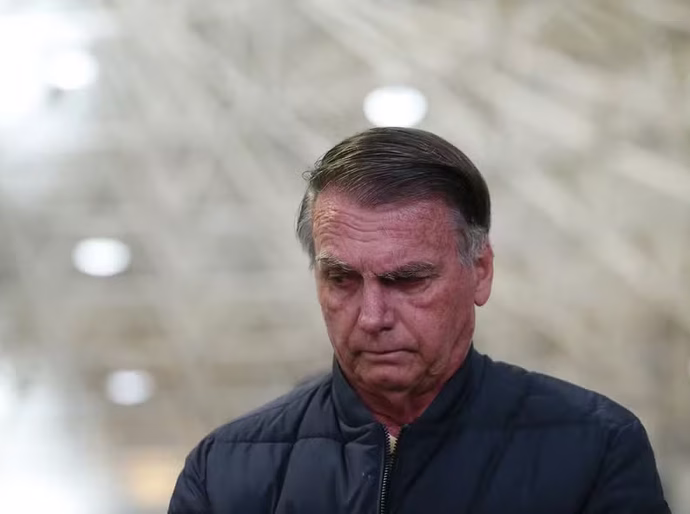 Prisão domiciliar de Jair Bolsonaro repercute na imprensa internacional