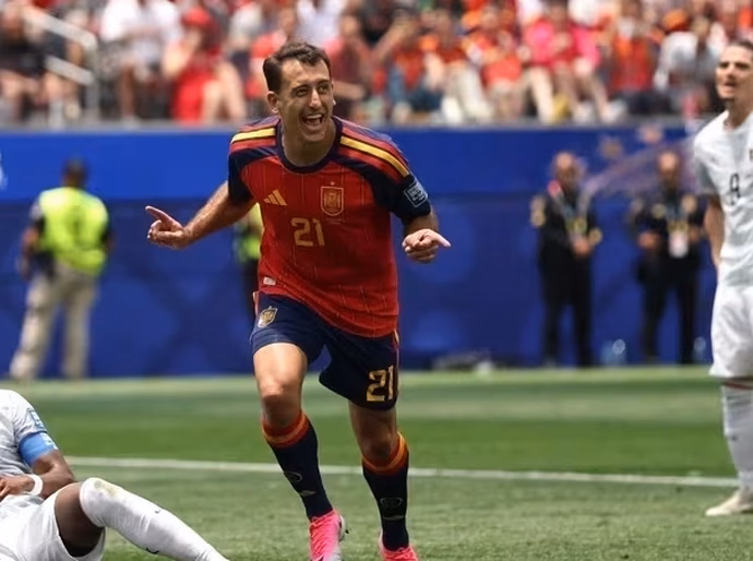 Sem sustos, Espanha vence a Áustria e avança às oitavas da Copa do Mundo