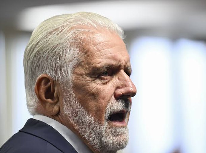 PF detalha vínculos pessoais e políticos de Jaques Wagner com Banco Master
