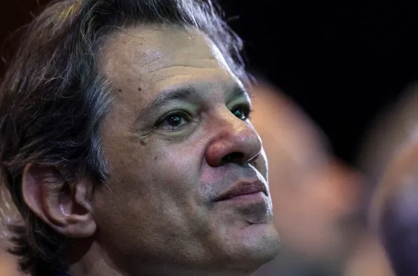 Haddad defende ida ao STF e espera aval de Lula sobre IOF