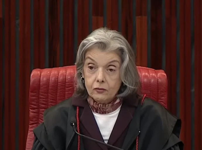Cármen deve deixar TSE após posse de Nunes Marques; Toffoli assumirá a vaga