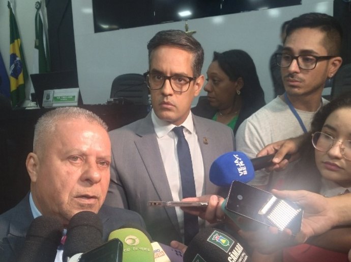Chico 2000 ironiza é diz que Deputado Abilio Brunini quer conquistar apoio do PT ao defender Edna Sampaio