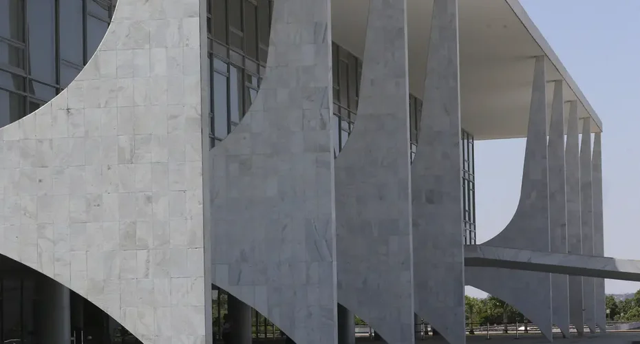 Governo abre processo de reciprocidade contra tarifas dos EUA
