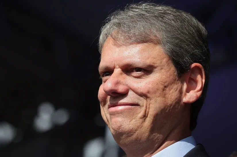 O Brasil não aguenta mais o PT e não aguenta mais o Lula, diz Tarcísio