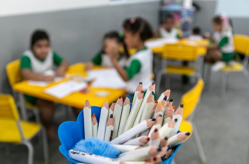 PIX NA CONTA! PREFEITURA DE CUIABÁ VAI DESPEJAR MAIS DE R$ 1,9 MILHÃO PARA 12,5 MIL PROFISSIONAIS DA EDUCAÇÃO