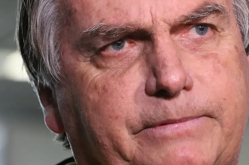 Moraes nega recurso de Bolsonaro contra condenação por trama golpista