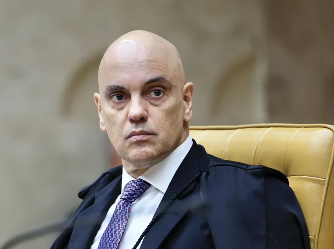 Aplicar sanções dos EUA aqui é ilegal, diz Moraes sobre bancos brasileiros
