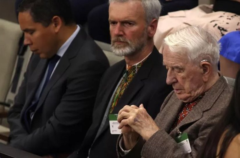 O polêmico aplauso a veterano nazista no Parlamento do Canadá