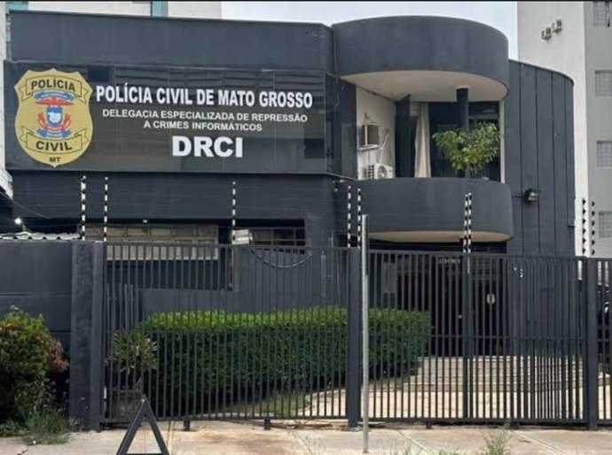 Polícia Civil cumpre mandado contra detento que estava dando golpes de dentro da PCE