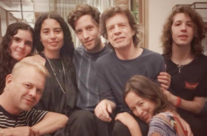 Mick Jagger diz preferir doar herança à caridade em vez de aos filhos