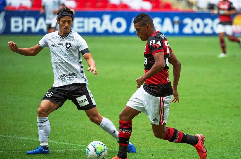 Brasileiro: Flamengo arranca empate com Botafogo no último minuto