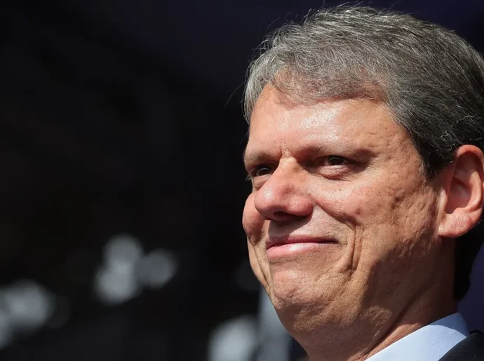 O Brasil não aguenta mais o PT e não aguenta mais o Lula, diz Tarcísio