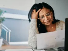 'Meu nome está sujo em 5 bancos por causa de bets': a angústia de brasileiros em meio ao endividamento recorde