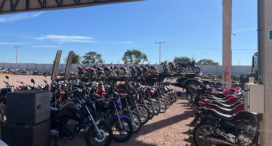 Polícia Militar frustra 'rolezinho' e apreende 91 motocicletas em Rondonópolis,MT