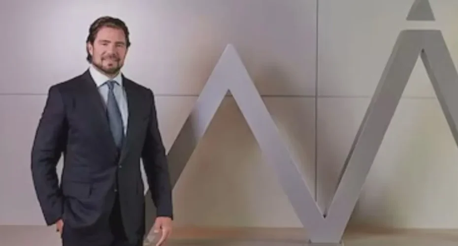 Em menos de 24h, Vorcaro vendeu cotas por 116 vezes o preço de compra