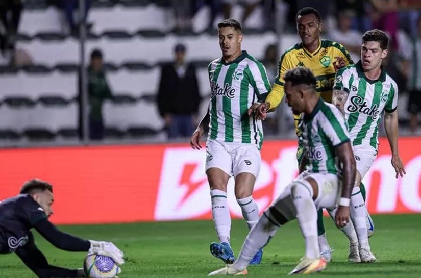 Juventude empata com o Cuiabá e afunda mais  o Dourado no Z4 do brasileirão