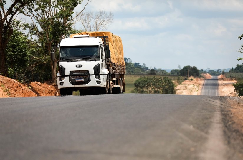 Governo conclui 81 km de asfalto novo na MT-170 após estadualização