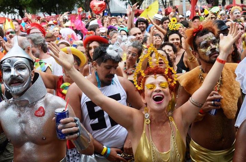 Marcado pelo turismo, carnaval deve movimentar R$ 8 bi na economia