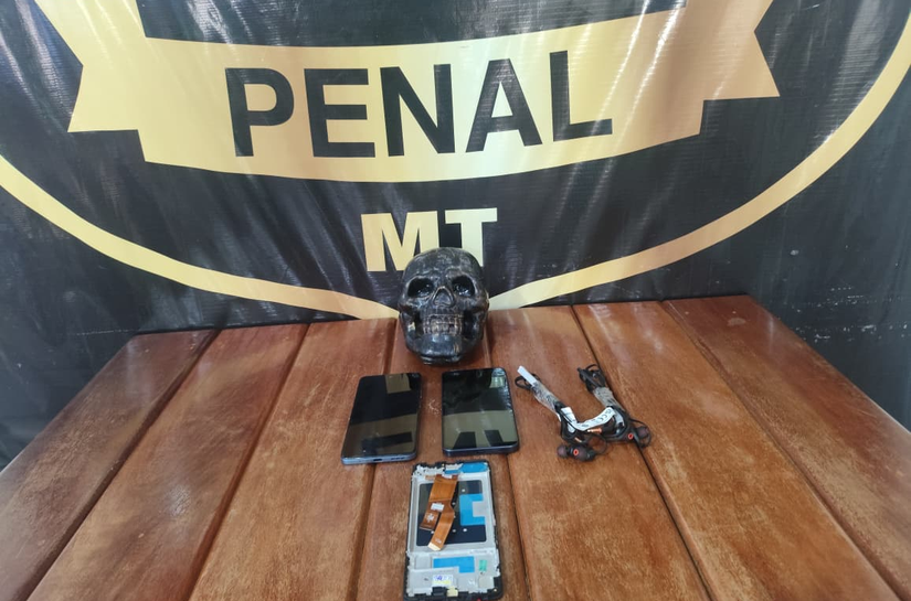 Policiais penais apreendem materiais lançados por drone na Mata Grande